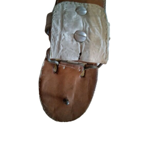 El General Aligator Belt embossed leather belt Ivory  Size 34